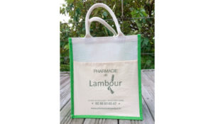 Cabas réalisé par BENELELA, graphiste bigoudène