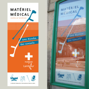 Affiche vitrine Pharmacie de Lambour - BENELELA Studio graphique Pont-l'Abbé, Loctudy