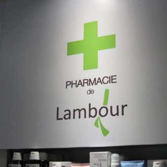 Logo Pharmacie de Lambour - BENELELA Studio graphique Pont-l'Abbé, Loctudy