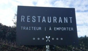Signalétique, enseigne Restaurant Loctudy - BENELELA Studio graphique Pont-l'Abbé, Loctudy
