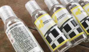 Étiquettes flacons de gel hydroalcoolique - Graphiste Pont-l'Abbé - Loctudy : BENELELA Studio graphique Finistère sud, Pays bigouden